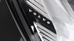 2023 (73) VOLVO XC60 2.0 B5P Plus Dark 5dr AWD Geartronic 3158323
