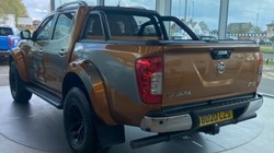 2020 (20) NISSAN COMMERCIAL NAVARA Double Cab Pick Up Tekna 2.3dCi 190 4WD Auto 3135388