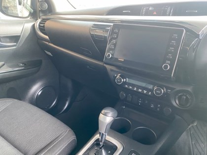 2021 (71) TOYOTA COMMERCIAL HILUX Invincible D/Cab Pick Up 2.4 D-4D Auto
