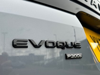 2023 (23) LAND ROVER RANGE ROVER EVOQUE 1.5 P300e Evoque Edition 5dr Auto