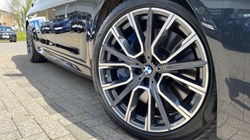 2021 (21) BMW 7 SERIES 730d xDrive MHT M Sport 4dr Auto 3148575