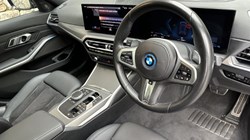 2022 (72) BMW 3 SERIES 330e xDrive M Sport 5dr Touring 3095883
