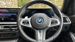 2022 (72) BMW 3 SERIES 330e xDrive M Sport 5dr Touring 3095890