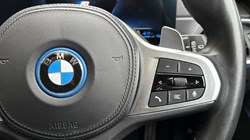 2022 (72) BMW 3 SERIES 330e xDrive M Sport 5dr Touring 3095899