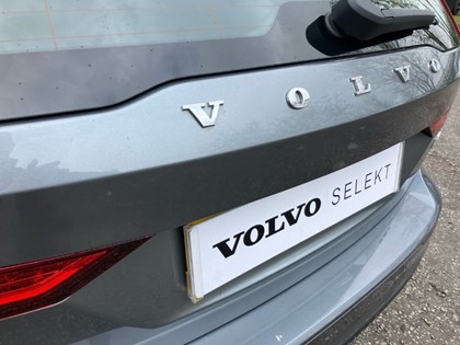 2019 (19) VOLVO V60 2.0 D4 [190] Cross Country 5dr AWD Auto