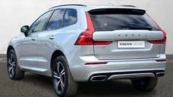 2021 (21) VOLVO XC60 2.0 B4D R DESIGN 5dr Geartronic 3126541