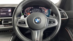 2021 (21) BMW 3 SERIES 320i xDrive M Sport 4dr Step Auto 2998645