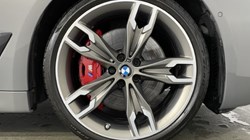 2021 (21) BMW 5 SERIES M550i xDrive 4dr Auto 3112276