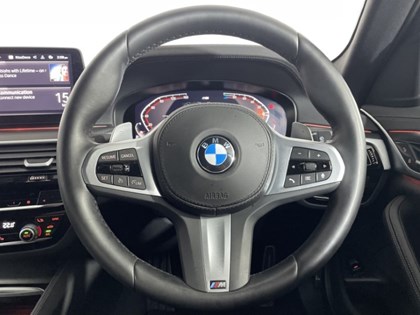 2023 (23) BMW 5 SERIES 520d MHT M Sport 5dr Step Auto
