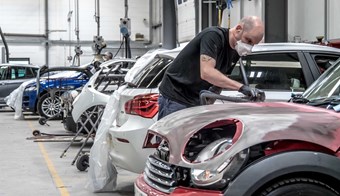 Lloyd Bodyshop Workshop