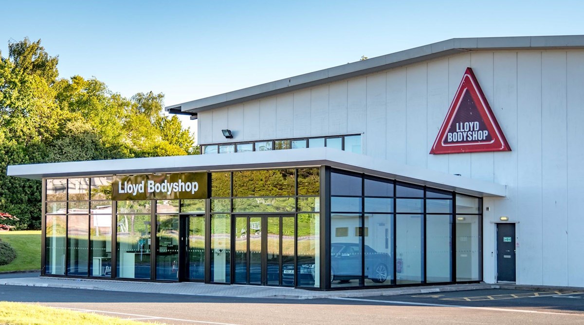 Body Colne Lloyd Bodyshop Colne • Car Repair Centre in Lancashire | Lloyd Motors