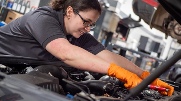 Land Rover Approved Bodyshop