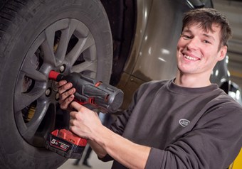 We are Lloyd Land Rover