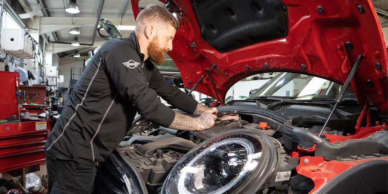 Lloyd Motor Group jobs, Technicians, Job search, technician careers, careers, jobs near me