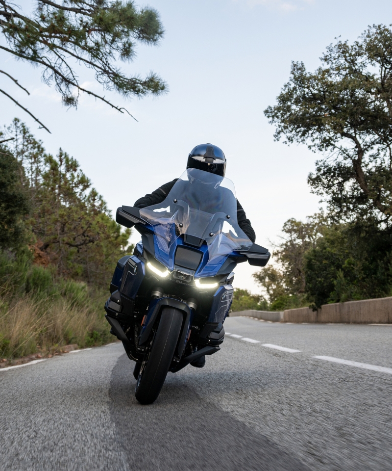 BMW- R -1300- RT- LE - OFFER
