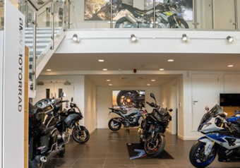 Why Choose Lloyd BMW Motorrad?