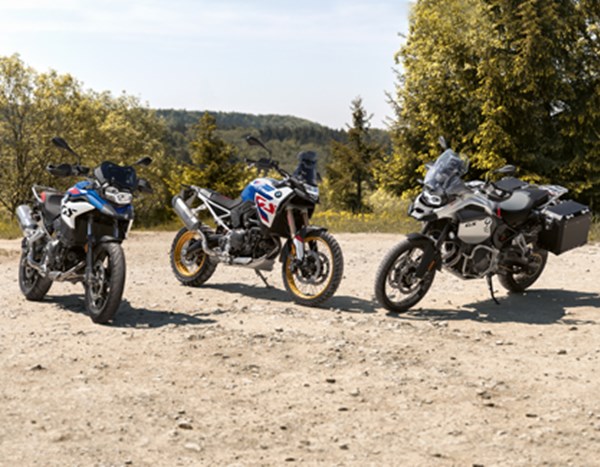 The New BMW F 900 GS, F 900 GS Adventure & F 800 GS