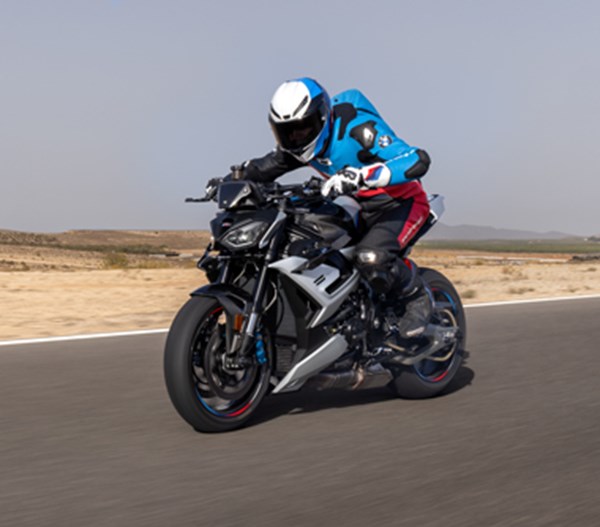 M 1000 R Offer