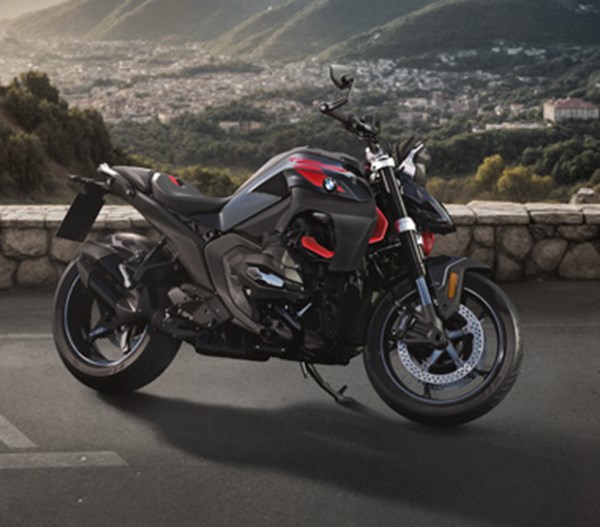 R 1300 R SE