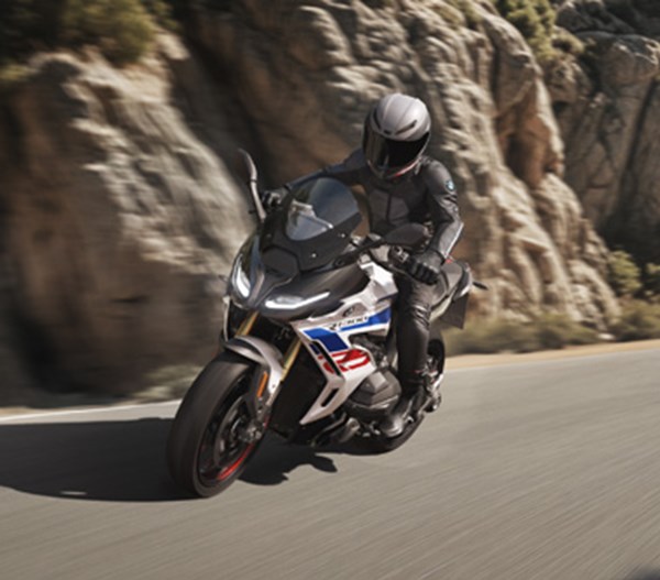 R 1300 RS SE