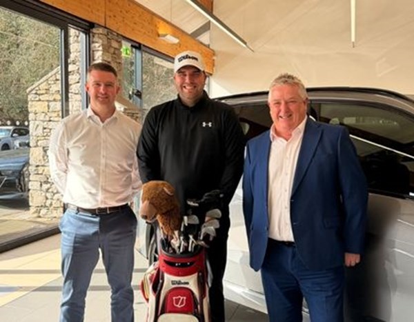 Lloyd South Lakes Sponsor Golfer Jack Senior