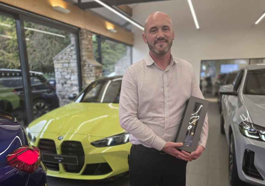 Discover Lloyd South Lakes BMW