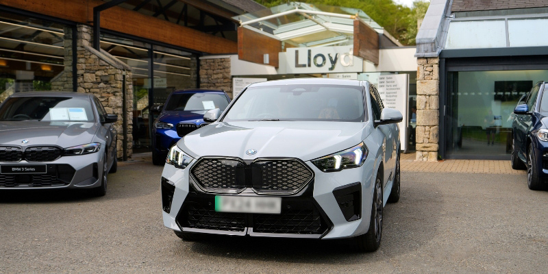 lLloyd South Lakes BMW