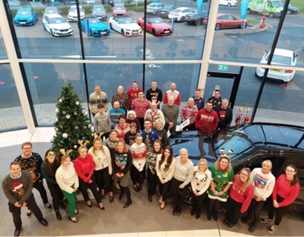 Lloyd Carlisle team up with Mission Christmas
