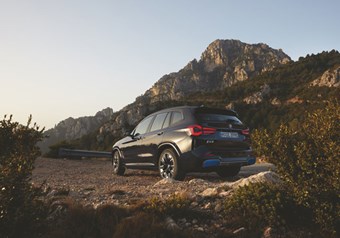 BMW iX3