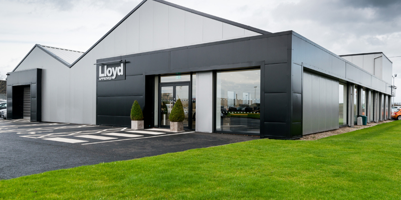 Lloyd BYD Blackpool Showroom 