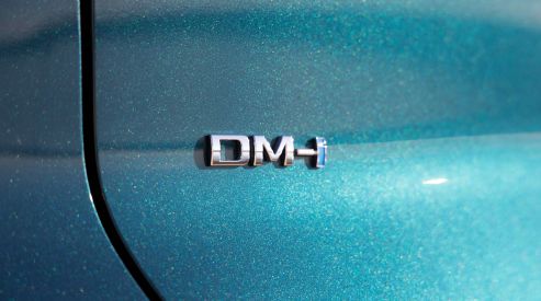 PLUG-IN HYBRID TECHNOLOGY BECOMES EVEN MORE ACCESSIBLE