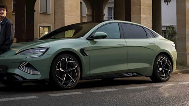 New BYD SEAL in Shadow Green