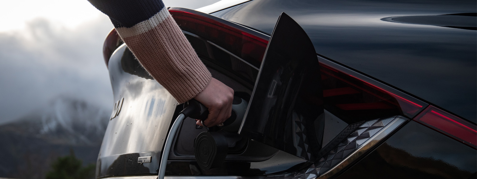 electric-car-charging-charging-points-uk-lloyd-motor-group