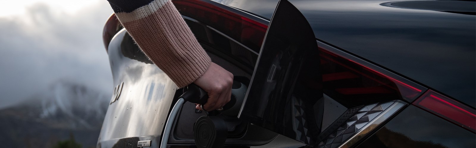 Electric Car Charging Charging Points UK Lloyd Motor Group electric-car-charging-charging-points-uk-lloyd-motor-group