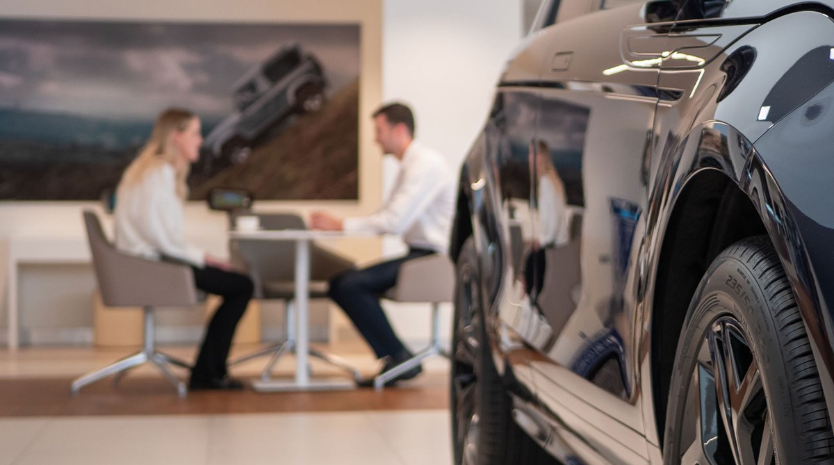 Land Rover Business Lease Deals & Contract Hire | Lloyd Land Rover