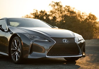 Where to Sell Your Lexus: Your Local Lloyd Dealership