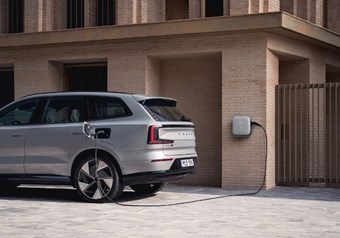 Volvo EX90
