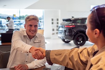 Lloyd Land Rover Dealerships