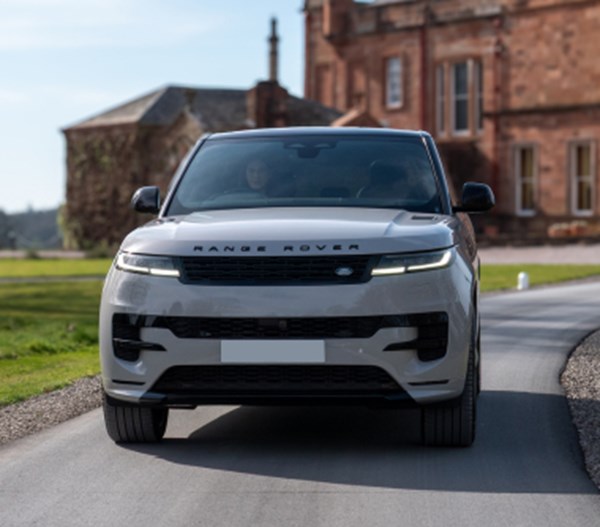 Up to £3,000 towards your new Land Rover