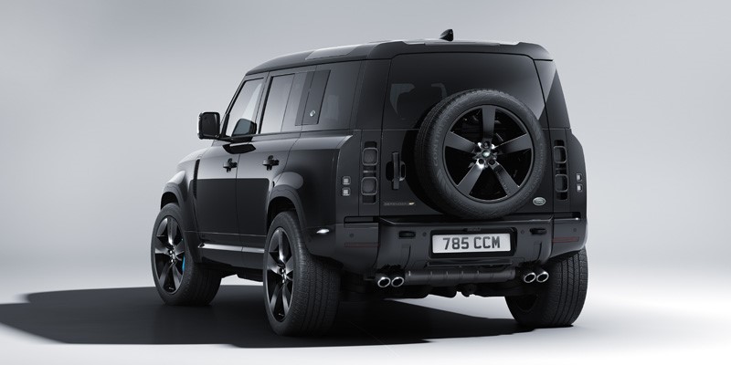 Land Rover Defender 007. Defender Bond Edition