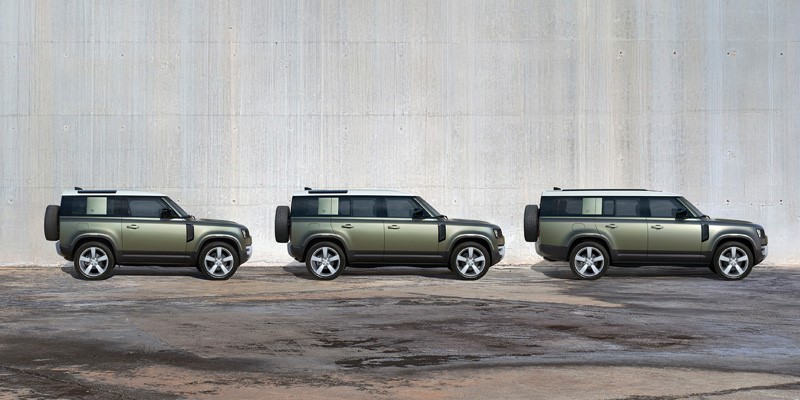 Land Rover Defender 90, 110, 130 side by side