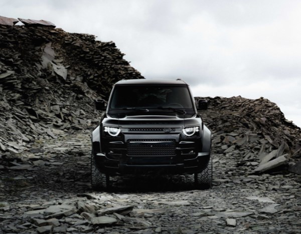 Defender OCTA Black: The tough luxury 4x4 rockstar