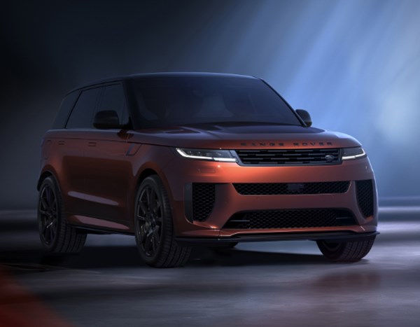 Introducing the new Range Rover Sport SV Carbon