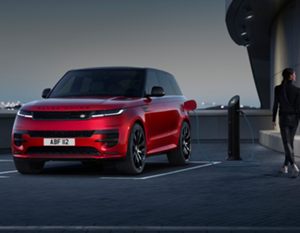 Range Rover Sport Voted Luxury Car of the Year 