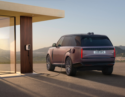 Range Rover, The Original Luxury SUV, is now available with electric propulsion, heralding a new era of enhanced refinement and capability.
