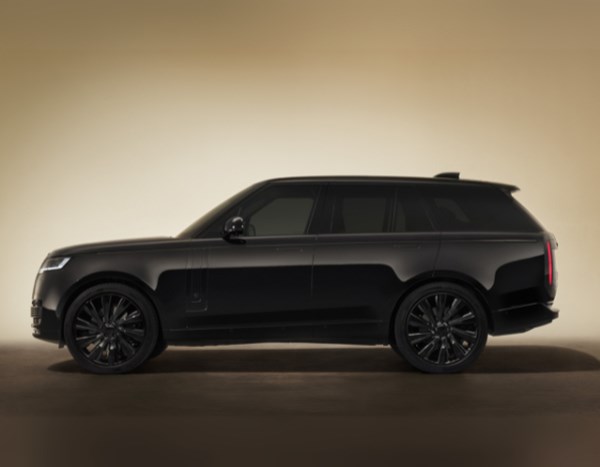 Introducing the new Range Rover SV Black