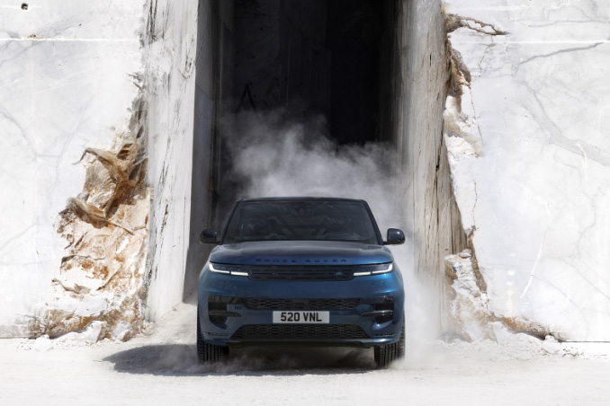 Range Rover Sport Electric