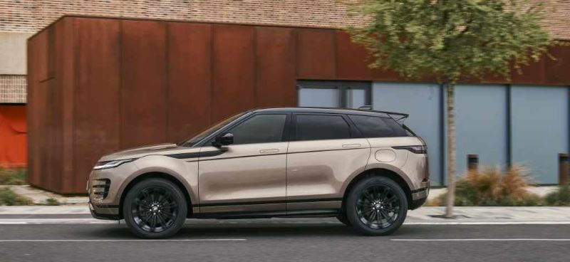 Range Rover Evoque Dynamic HSE side