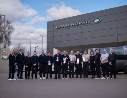 Lloyd Jaguar Land Rover secure 9 awards at the prestigious Retailer of the Year Awards.