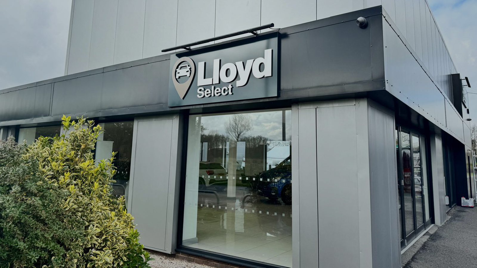 Lloyd Select Blackpool 